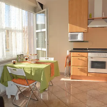 Apartment Gemutliches Mit Balkon Maria Enzersdorf
