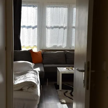 Gemutliches Mit Balkon *