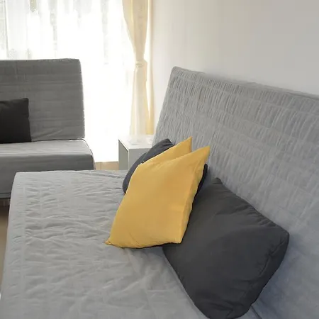 Apartment Gemutliches Mit Balkon