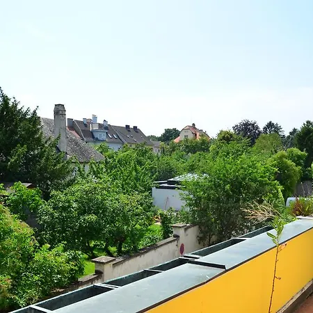 Apartment Gemutliches Mit Balkon