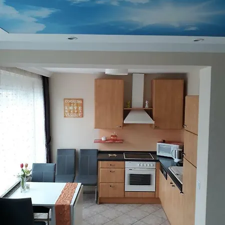 Apartment Gemutliches Mit Balkon *